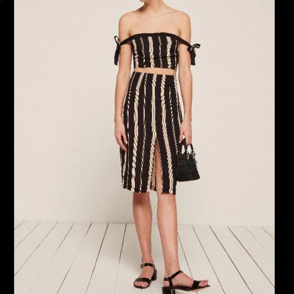 Reformation Gramercy Two Piece Set - Picture 7 of 7